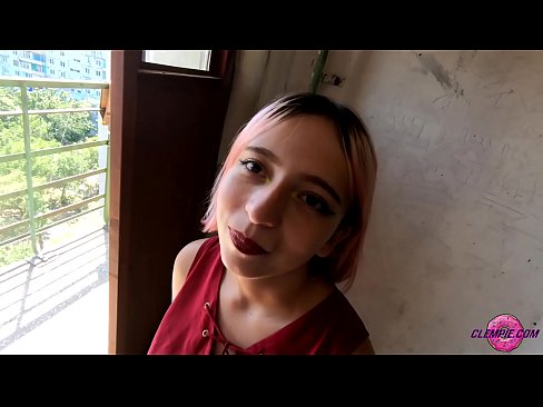 ❤️ Studentin saugt einen Fremden im Outback - Sperma auf seinem Gesicht Porn video bei de.com-fullporner.ru ☑